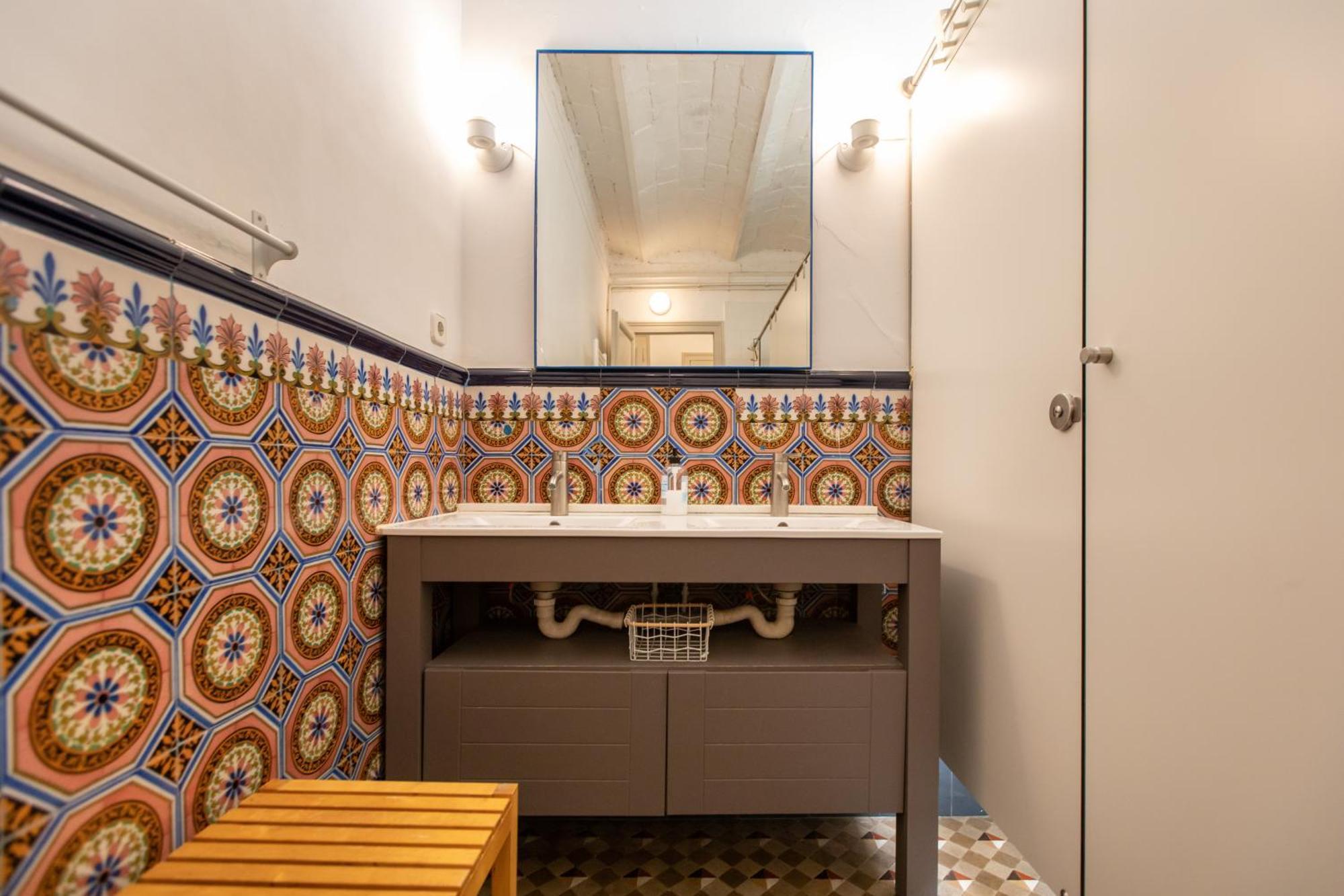 B41 - Grandes Grupos En Bcn Centro Apartamento