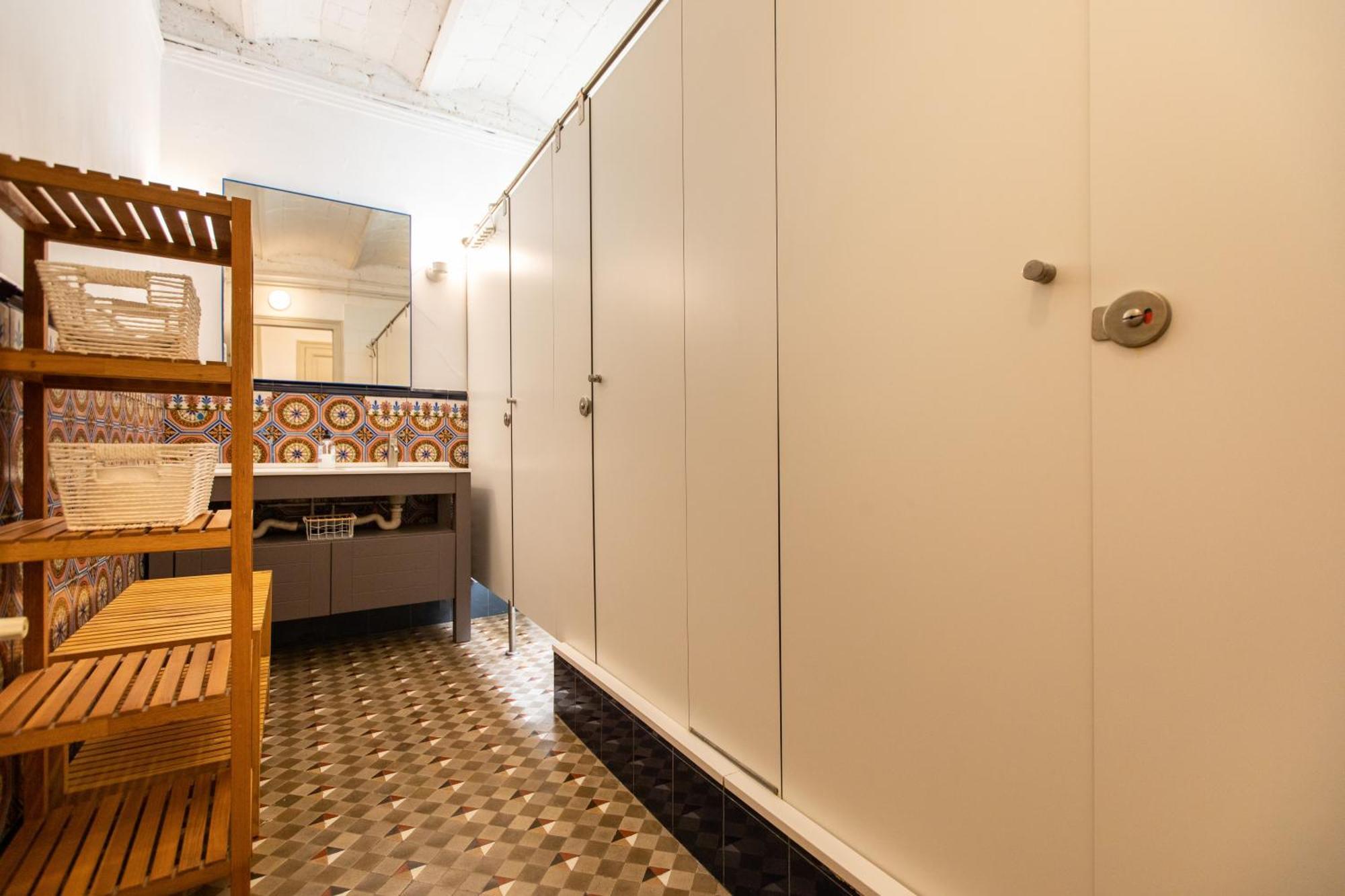 Apartamento B41 - Grandes Grupos En Bcn Centro *